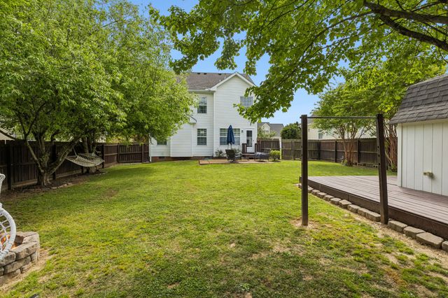 1110 McDonough Cir, Thompsons Station, TN 37179