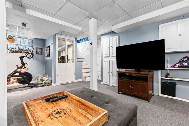 85 Range Ave, Lynn, MA 01904