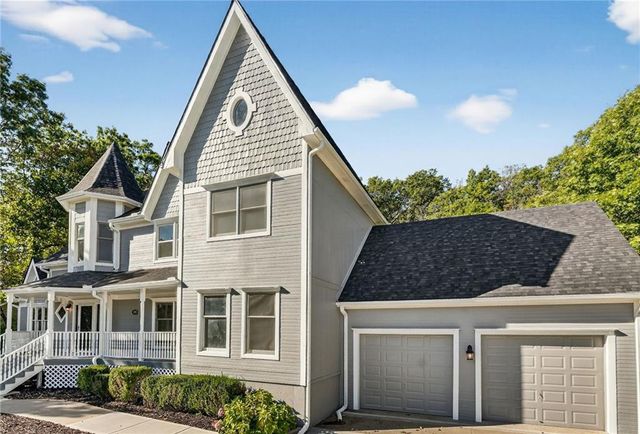 3804 Garland Avenue, Leavenworth, KS 66048