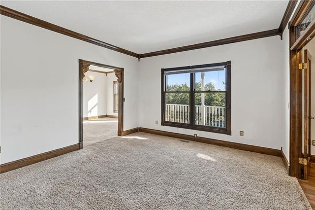 3804 Garland Avenue, Leavenworth, KS 66048