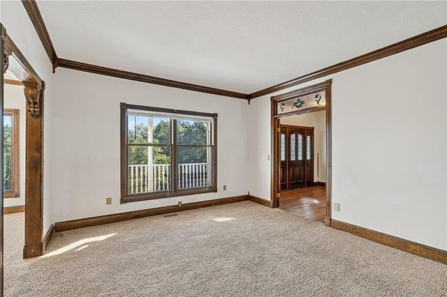 3804 Garland Avenue, Leavenworth, KS 66048