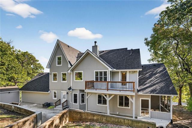 3804 Garland Avenue, Leavenworth, KS 66048