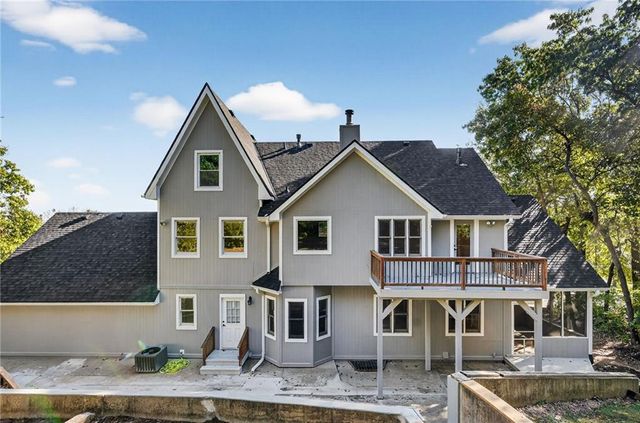 3804 Garland Avenue, Leavenworth, KS 66048