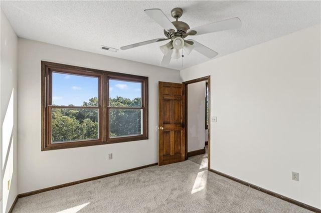 3804 Garland Avenue, Leavenworth, KS 66048