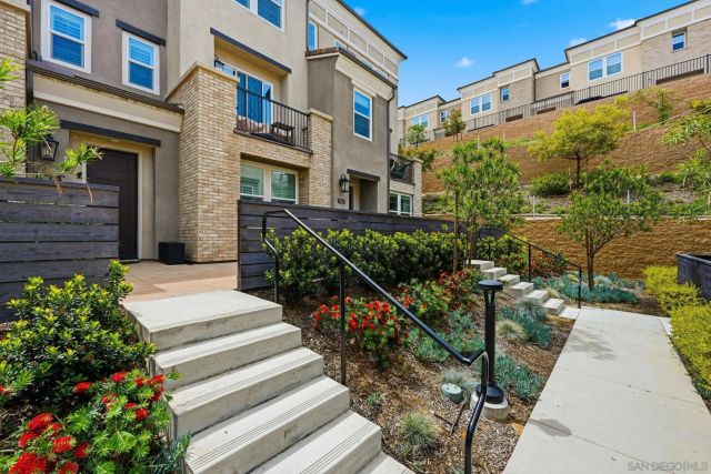 1232 Sunrise View 105, San Marcos, CA 92078
