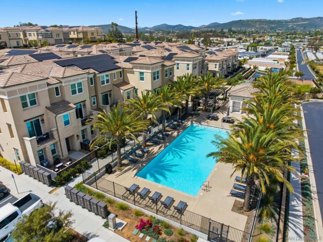 1232 Sunrise View 105, San Marcos, CA 92078