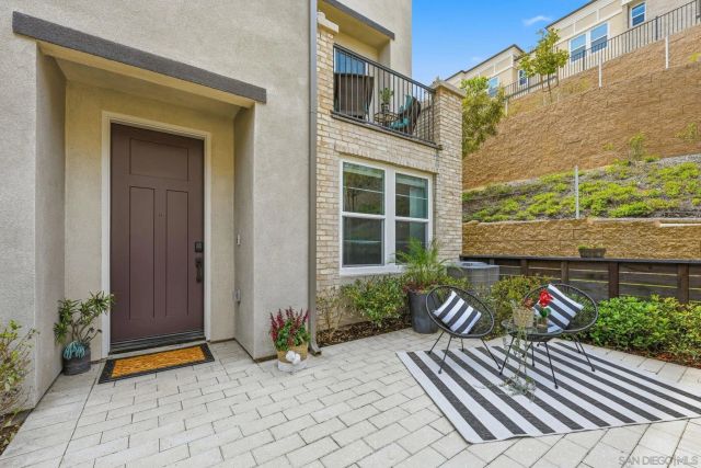 1232 Sunrise View 105, San Marcos, CA 92078