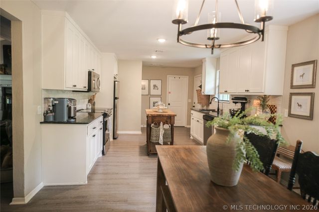1121 W Line Avenue, Sapulpa, OK 74066