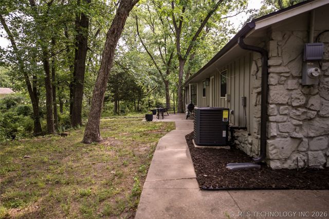 1121 W Line Avenue, Sapulpa, OK 74066