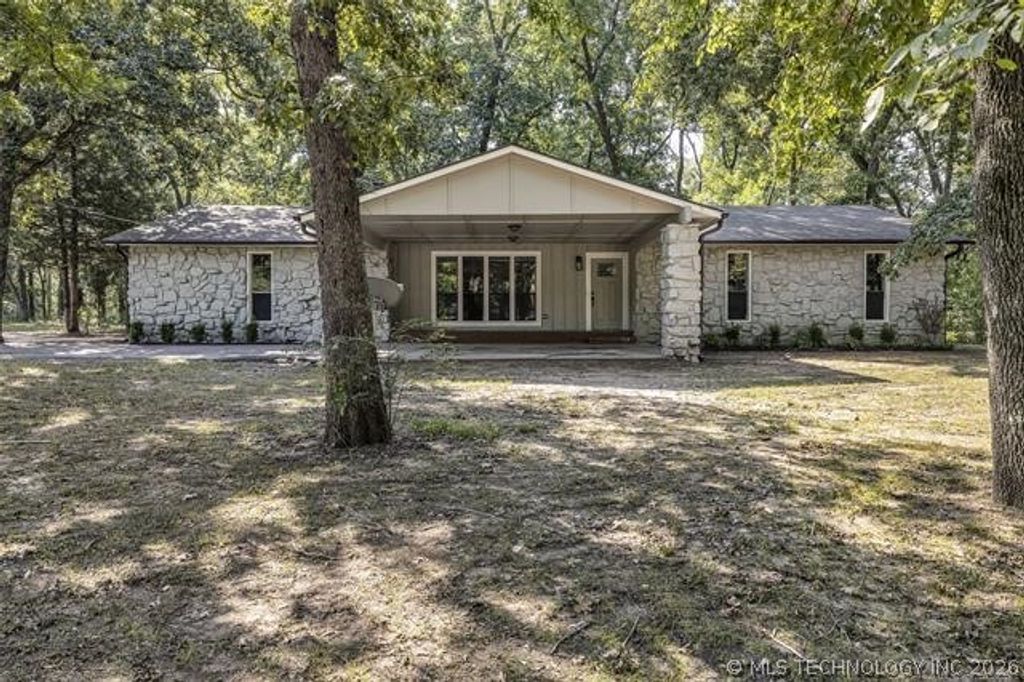 1121 W Line Avenue, Sapulpa, OK 74066