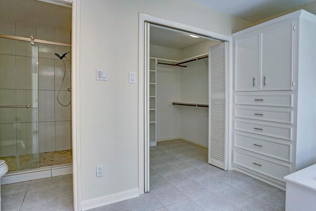 13819 Starhill Court, Houston, TX 77077