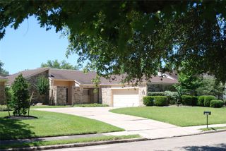 13819 Starhill Court, Houston, TX 77077