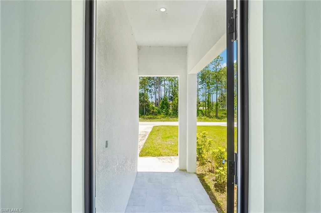 845-847 Meadow RD, LEHIGH ACRES, FL 33973 — photo 4