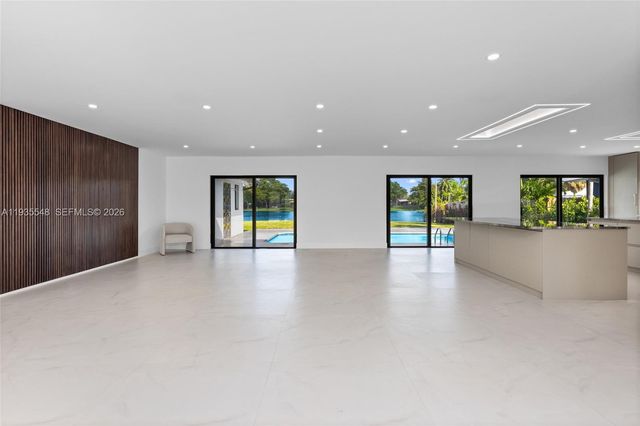 18735 NE 18th Avenue, Miami, FL 33179