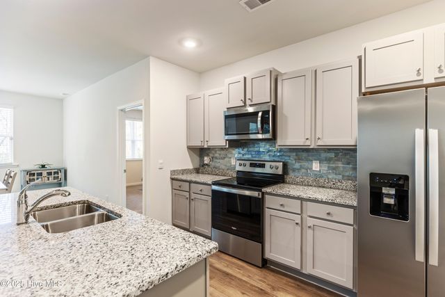 1609 Meridian Forest Drive SE, Bolivia, NC 28422