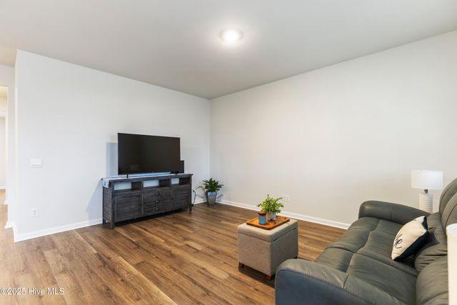 1609 Meridian Forest Drive SE, Bolivia, NC 28422