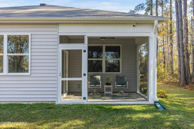 1609 Meridian Forest Drive SE, Bolivia, NC 28422