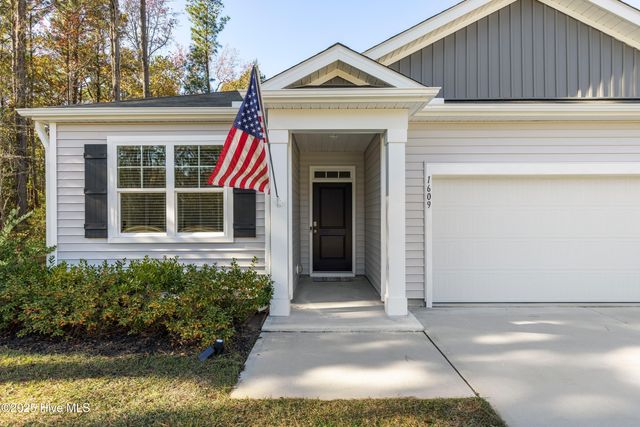 1609 Meridian Forest Drive SE, Bolivia, NC 28422