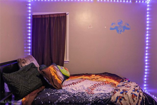 6397 Aylesworth Drive, Parma Heights, OH 44130