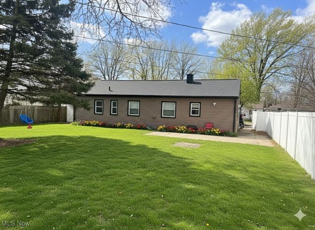 6397 Aylesworth Drive, Parma Heights, OH 44130