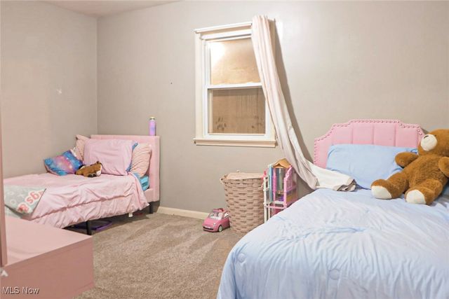 6397 Aylesworth Drive, Parma Heights, OH 44130