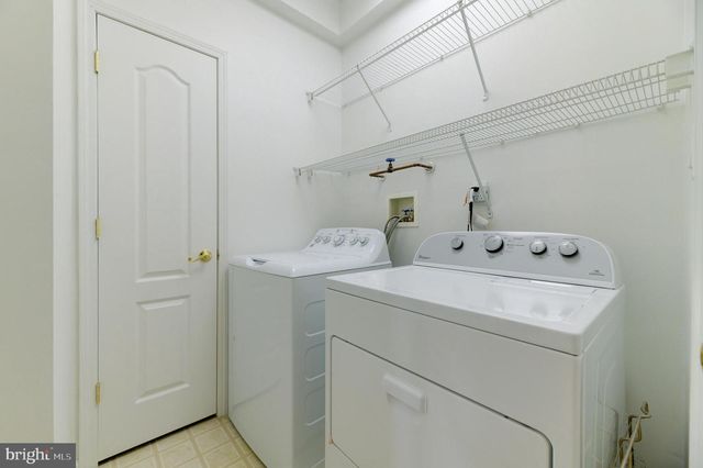 104 TUNICFLOWER LN, Princeton Junction, NJ 08550