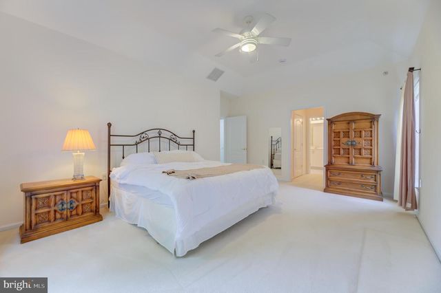 104 TUNICFLOWER LN, Princeton Junction, NJ 08550