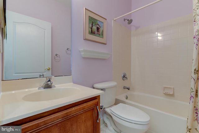 104 TUNICFLOWER LN, Princeton Junction, NJ 08550