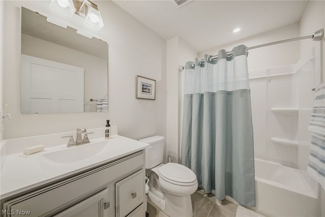 3835 Padre Pio Lane, Perry, OH 44081
