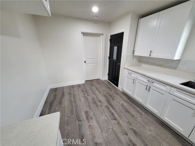 4401 La Clede Avenue, Los Angeles, CA 90039