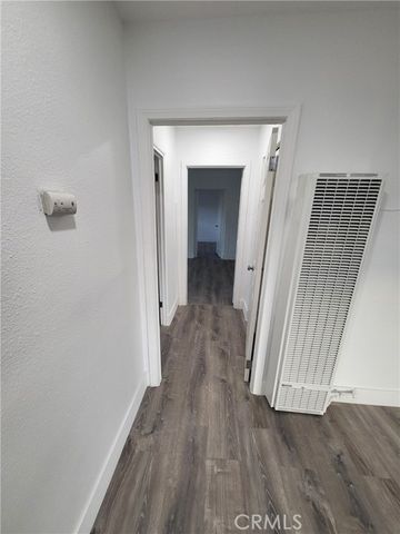 4401 La Clede Avenue, Los Angeles, CA 90039