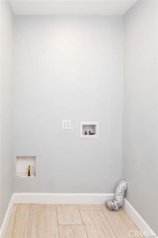 4401 La Clede Avenue, Los Angeles, CA 90039