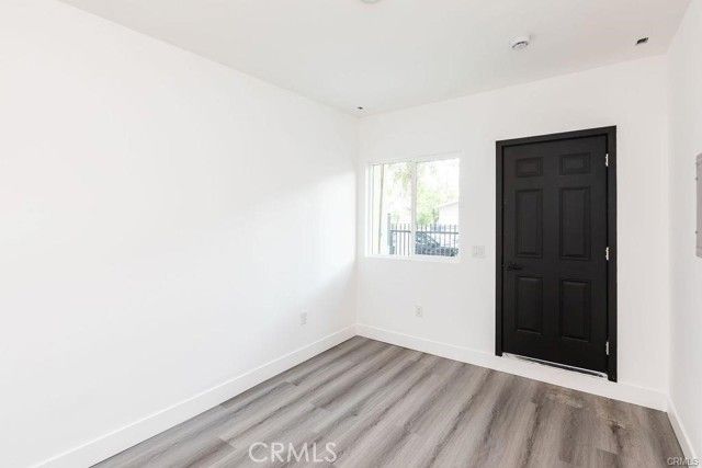 4401 La Clede Avenue, Los Angeles, CA 90039