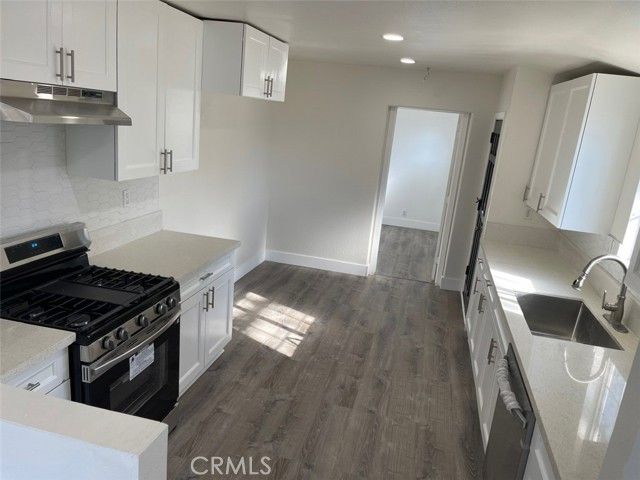 4401 La Clede Avenue, Los Angeles, CA 90039