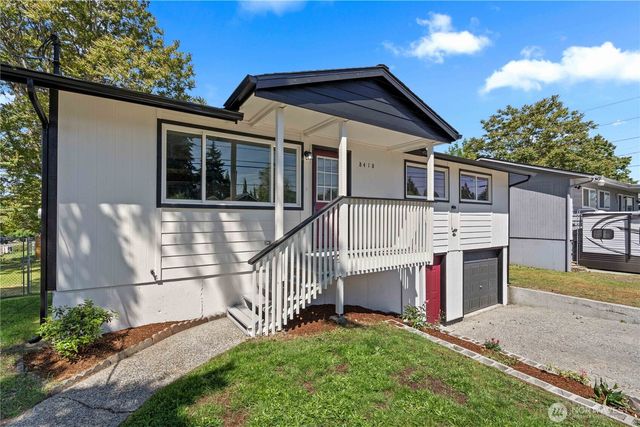 8418 S Thompson Avenue, Tacoma, WA 98444