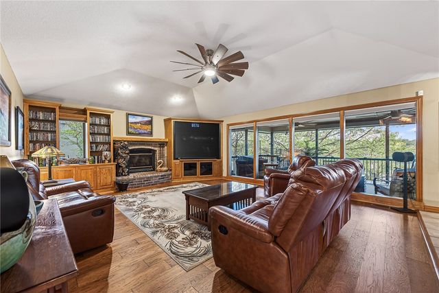 59 Churchill Drive, Bella Vista, AR 72715
