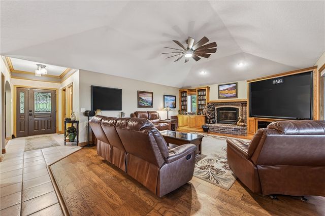 59 Churchill Drive, Bella Vista, AR 72715