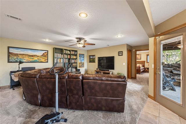 59 Churchill Drive, Bella Vista, AR 72715