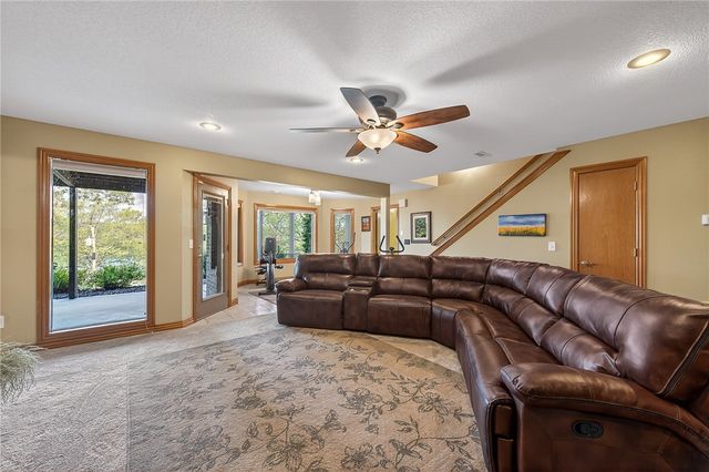 59 Churchill Drive, Bella Vista, AR 72715