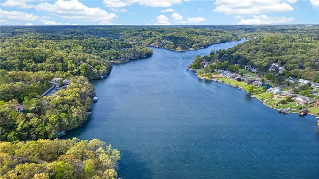 59 Churchill Drive, Bella Vista, AR 72715
