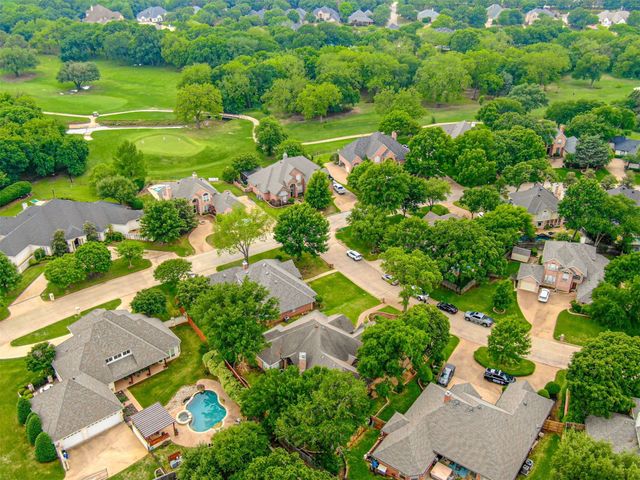 2 River Crest Court, Mansfield, TX 76063