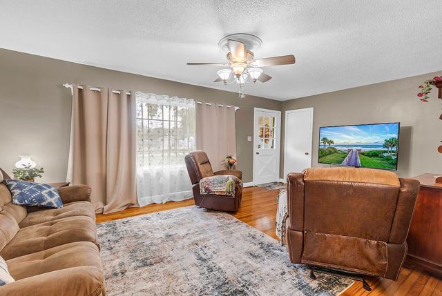 2048 Seitter St., Georgetown, SC 29440