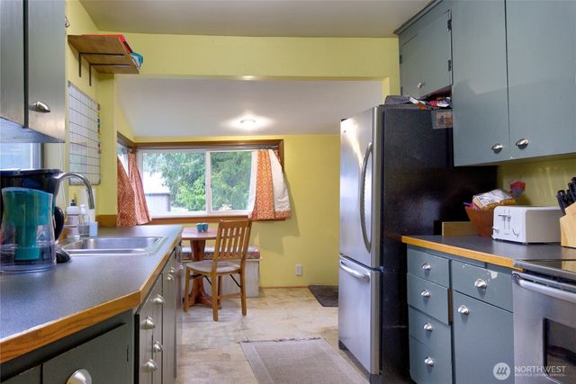 8311 NE 175TH Street, Kenmore, WA 98028