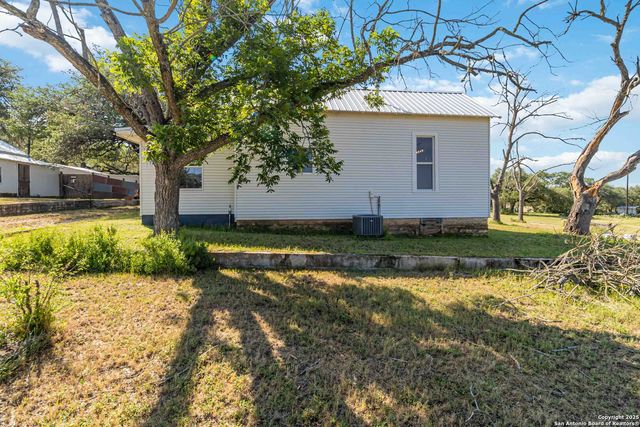 30951 Blanco, Bulverde, TX 78163