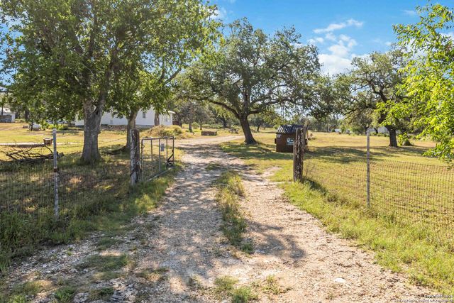 30951 Blanco, Bulverde, TX 78163