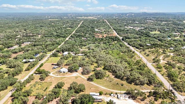 30951 Blanco, Bulverde, TX 78163