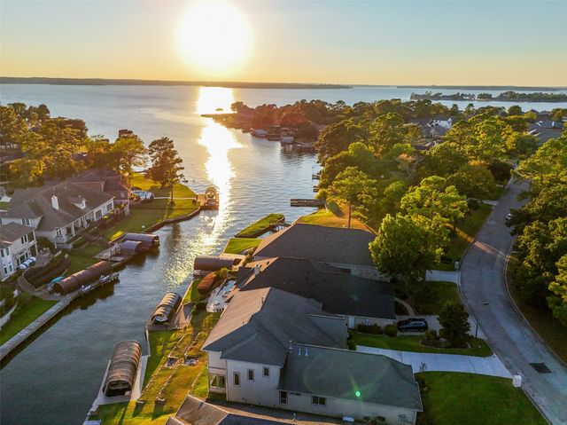 12323 Longmire Cove, Conroe, TX 77304