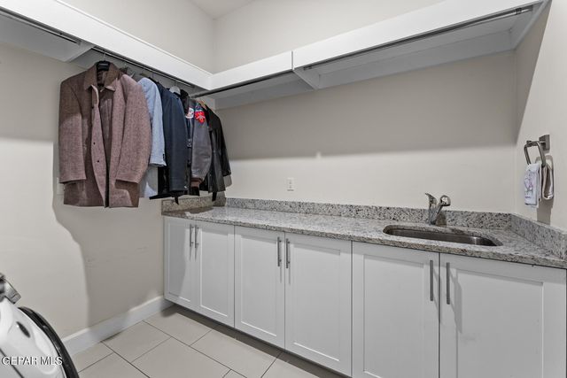 1356 DESERT NIGHT Street, El Paso, TX 79912
