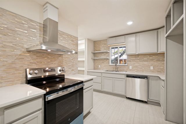 5209 Breakwood Drive, Dallas, TX 75227