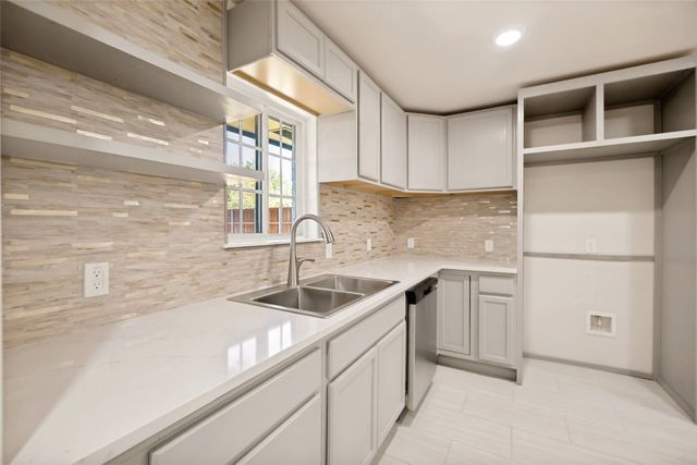 5209 Breakwood Drive, Dallas, TX 75227